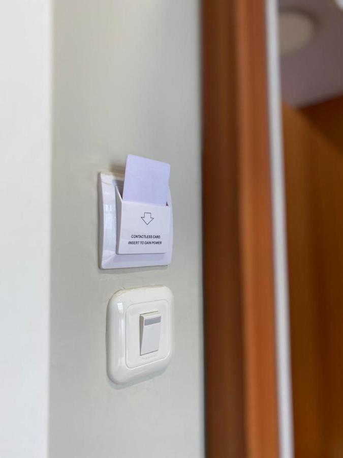 Oyo 2816 Privato Suite Kembaran Eksteriør bilde